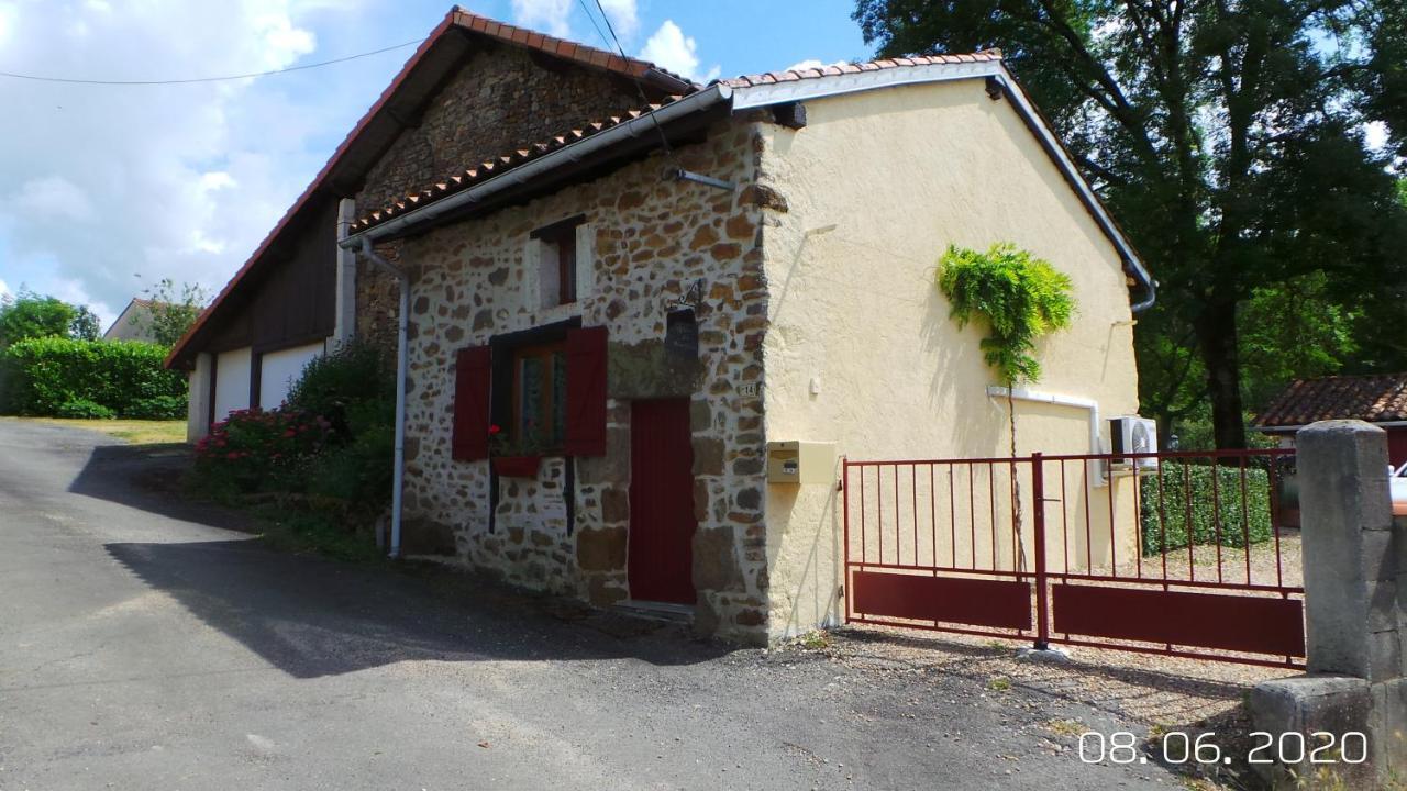 Holiday home La Petite Fontaine Ecuras